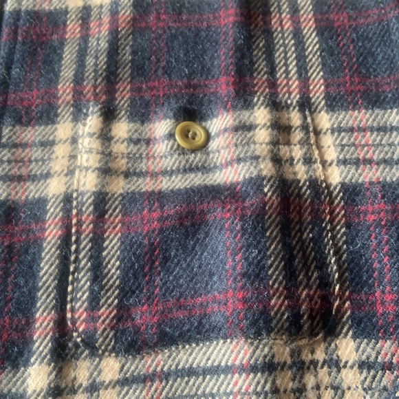 Woolrich zip up flannel jacket - Picture 2 of 9